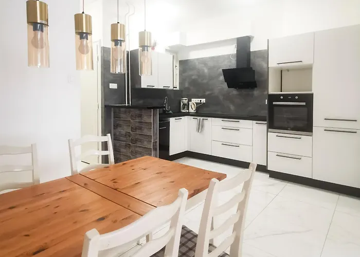 Central New Home Apartment