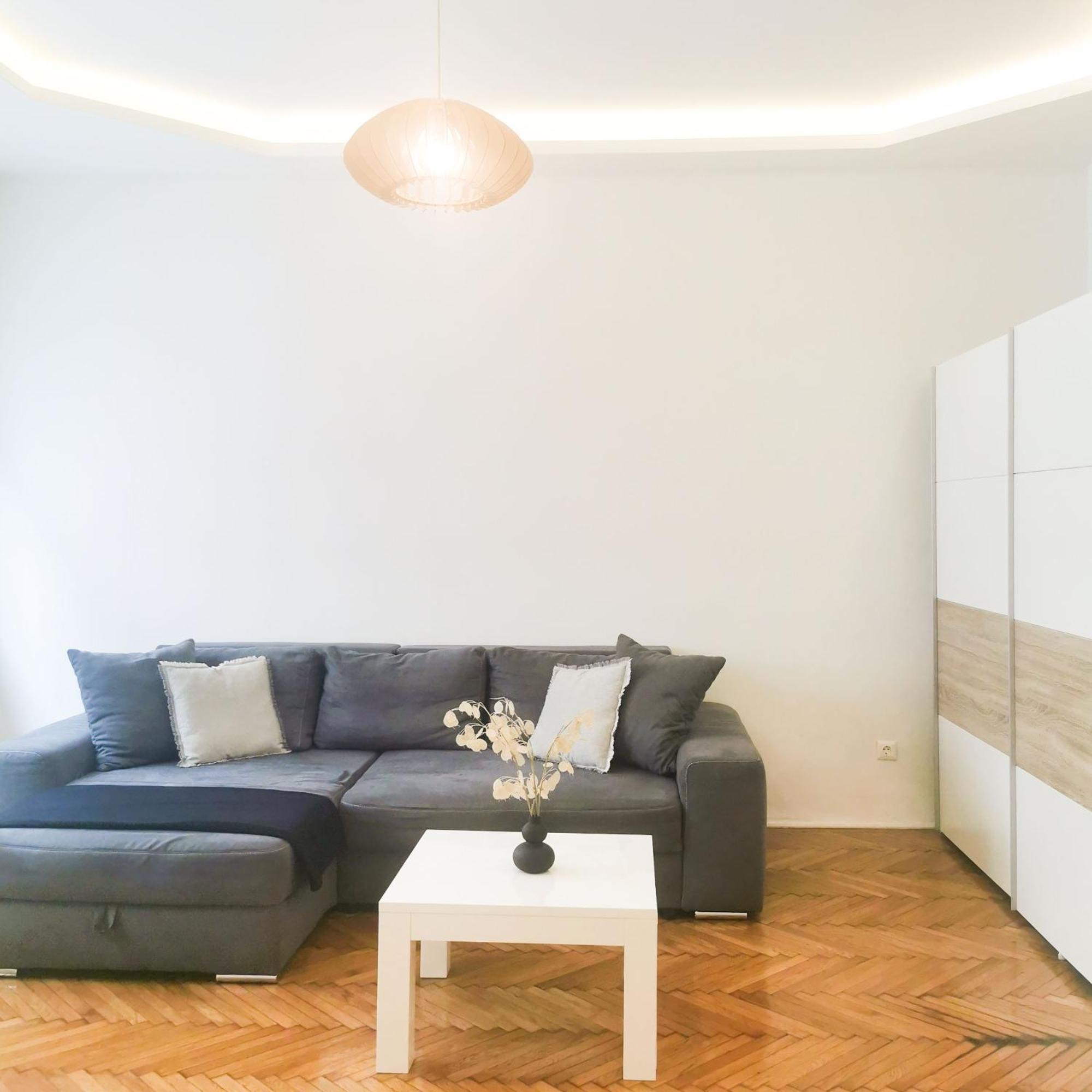 New * Budapest